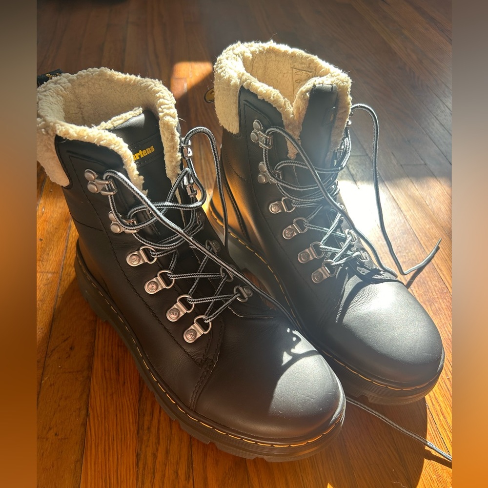 Brand New Fur Lined Dr Martens M7/W9